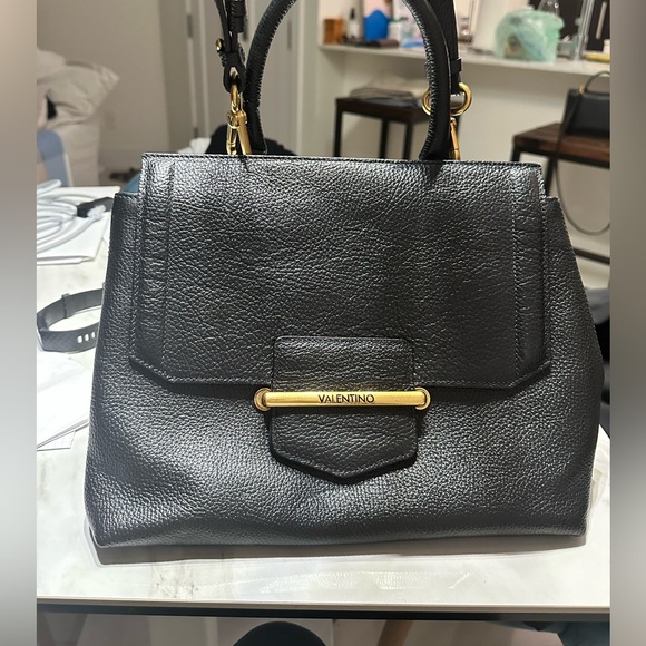 Mario Valentino leather bag - Picture 1 of 12